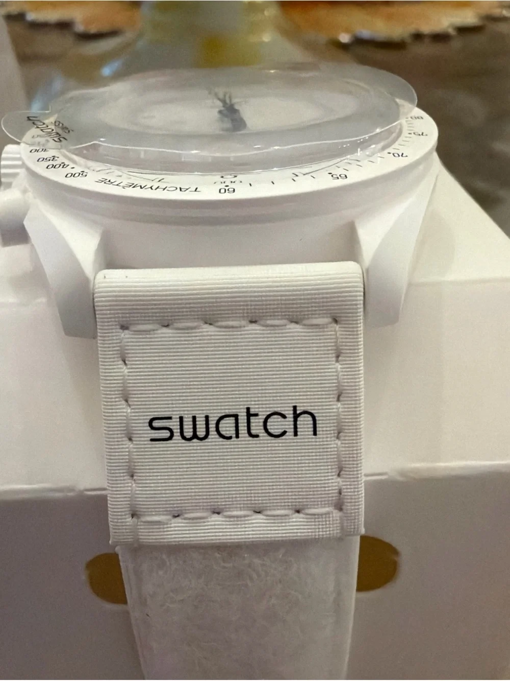 Omega x Swatch key features